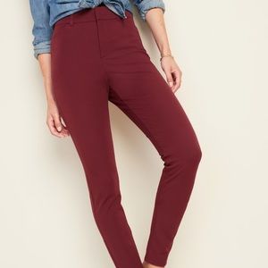 Old Navy High-Rise Pixie Never Fade Maroon Pants